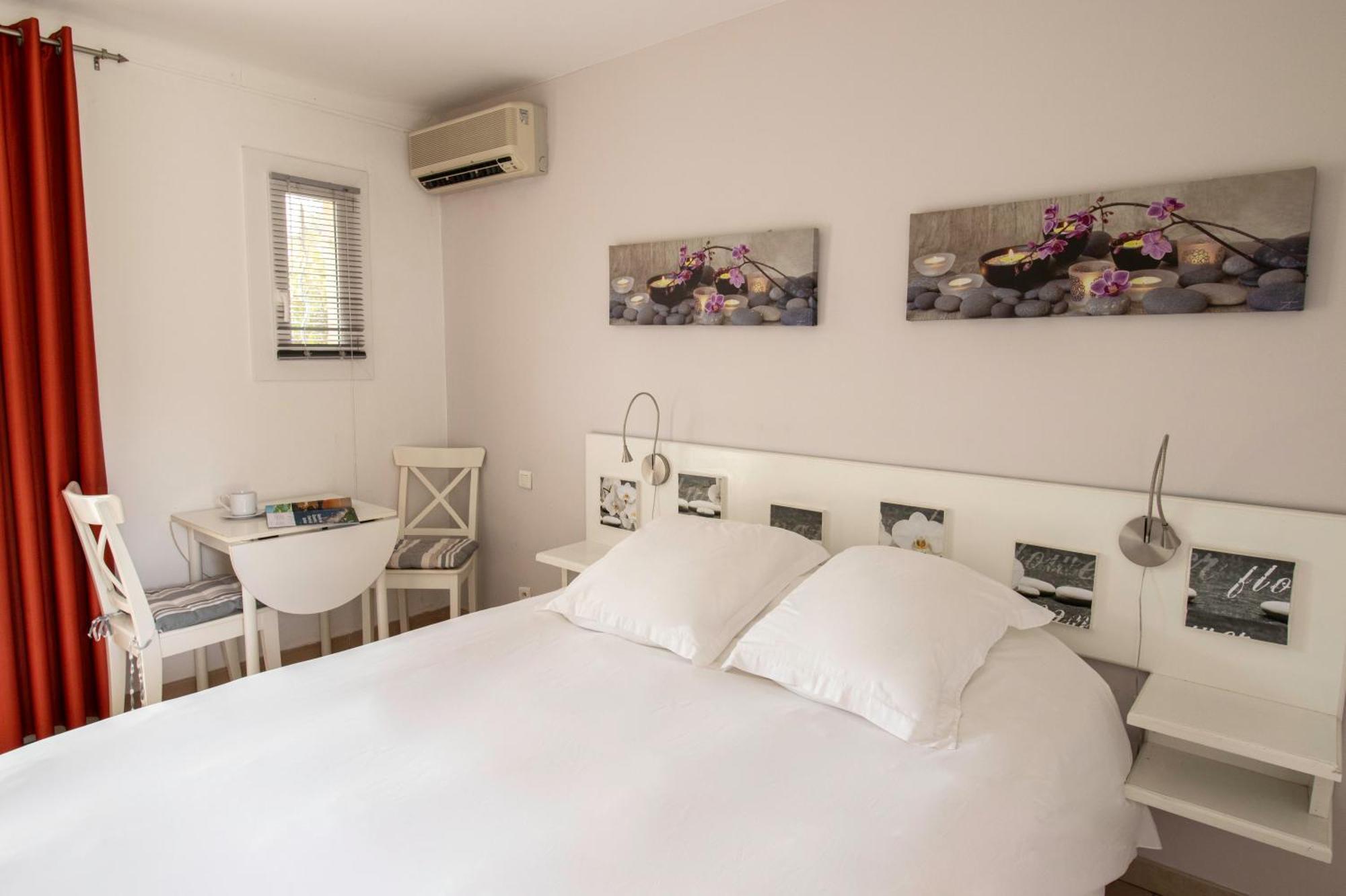 Athena Motel Saint Aygulf Εξωτερικό φωτογραφία