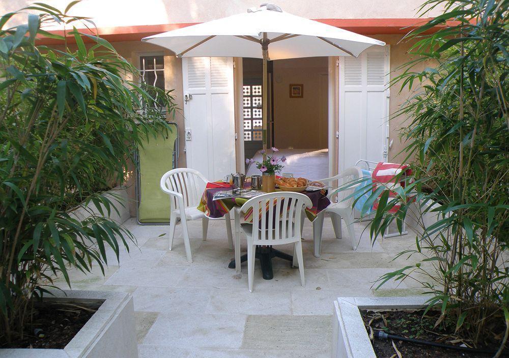 Athena Motel Saint Aygulf Εξωτερικό φωτογραφία