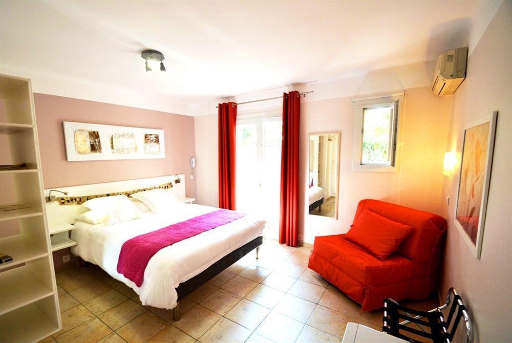 Athena Motel Saint Aygulf Εξωτερικό φωτογραφία