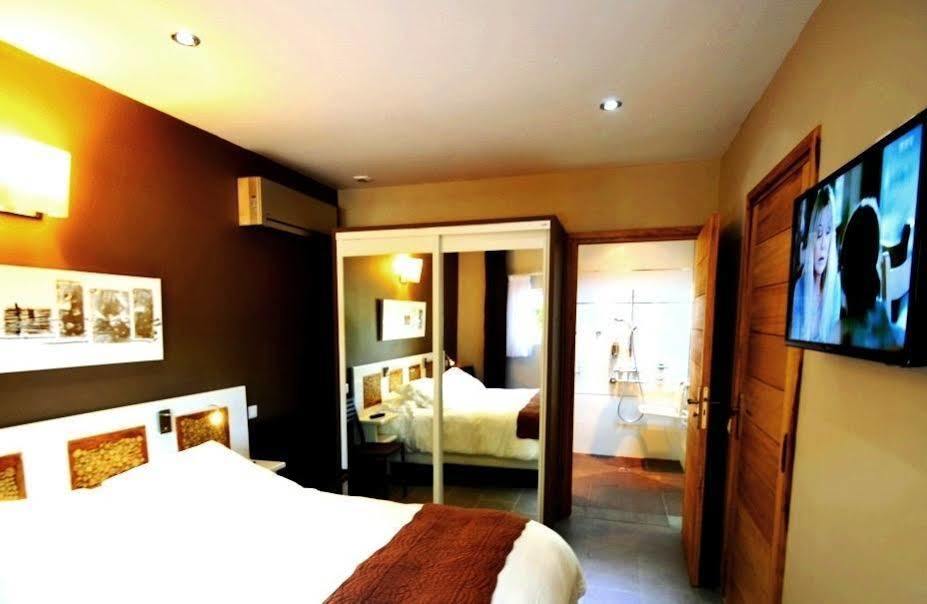Athena Motel Saint Aygulf Εξωτερικό φωτογραφία